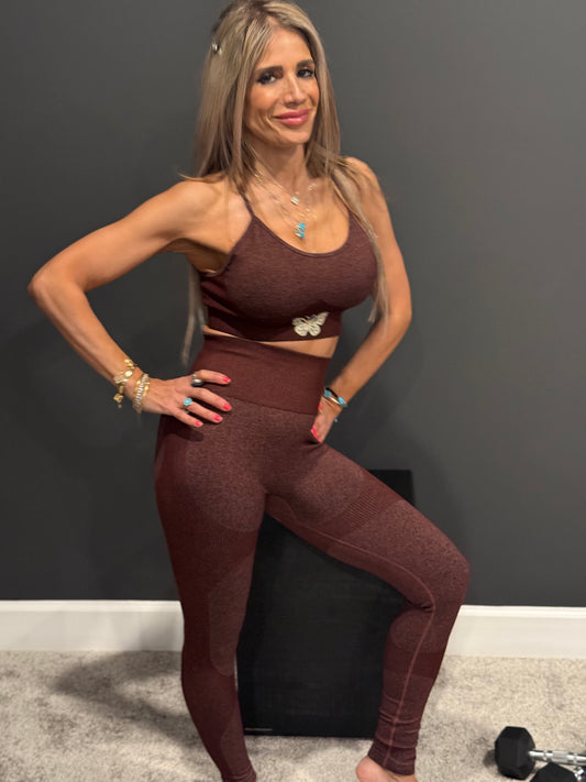 Brown burgundy set